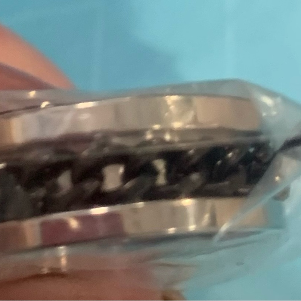 Silver Ring - Picture 2 of 2